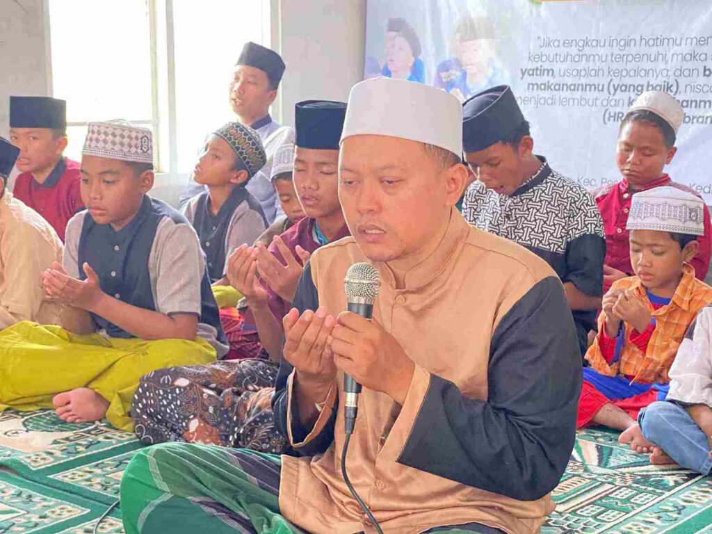 Kekuatan Doa Anak Yatim